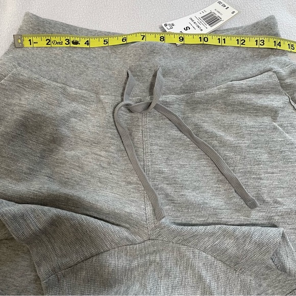 Adidas Lounge Terry Loop Shorts Medium Grey Heather - Picture 6 of 10